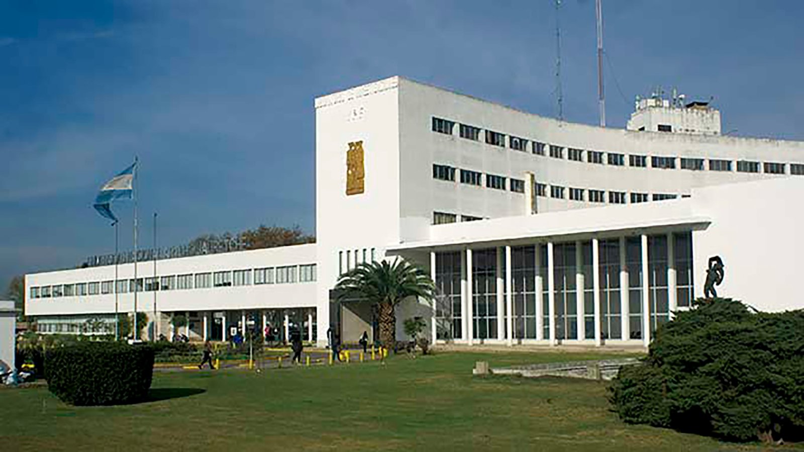 El Sadop y la Universidad Arturo Jauretche firmaron un convenio sobre educación ambiental  – FM Digital Empalme