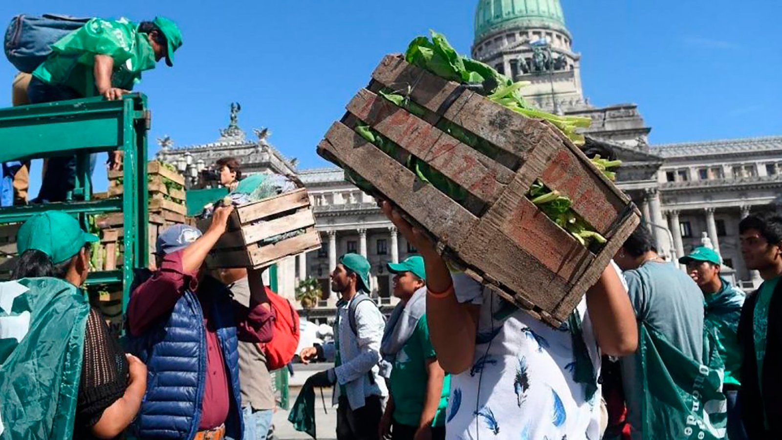 Realizarán un “Verdurazo solidario contra el ajuste” en Plaza Congreso – FM Digital Empalme